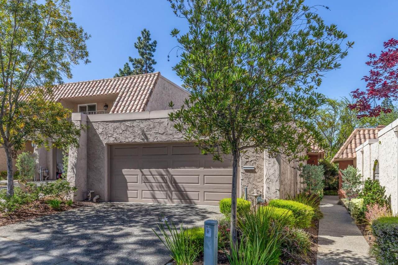 261 Casitas Bulevar - Photo 1