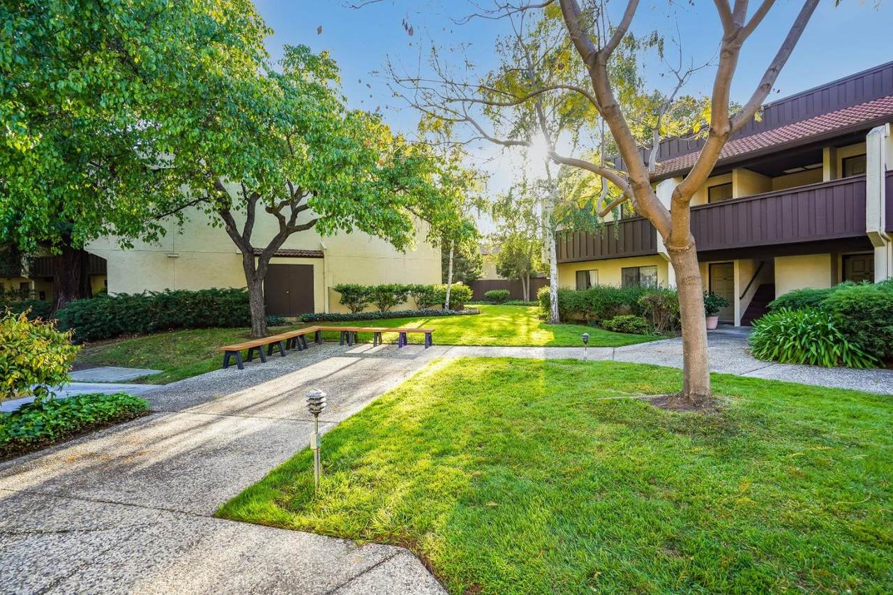 999 Evelyn Terrace - Photo 1