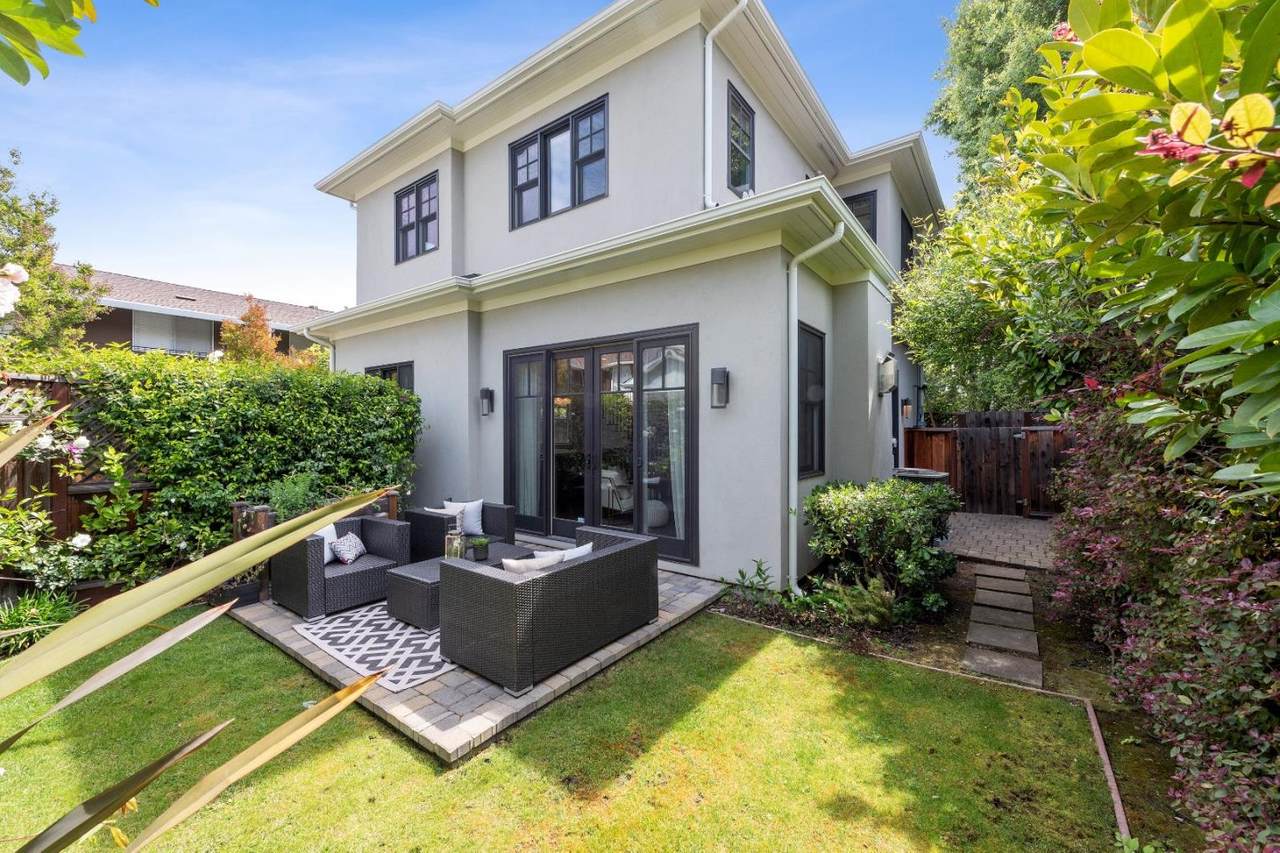 742 Live Oak Avenue - Photo 1