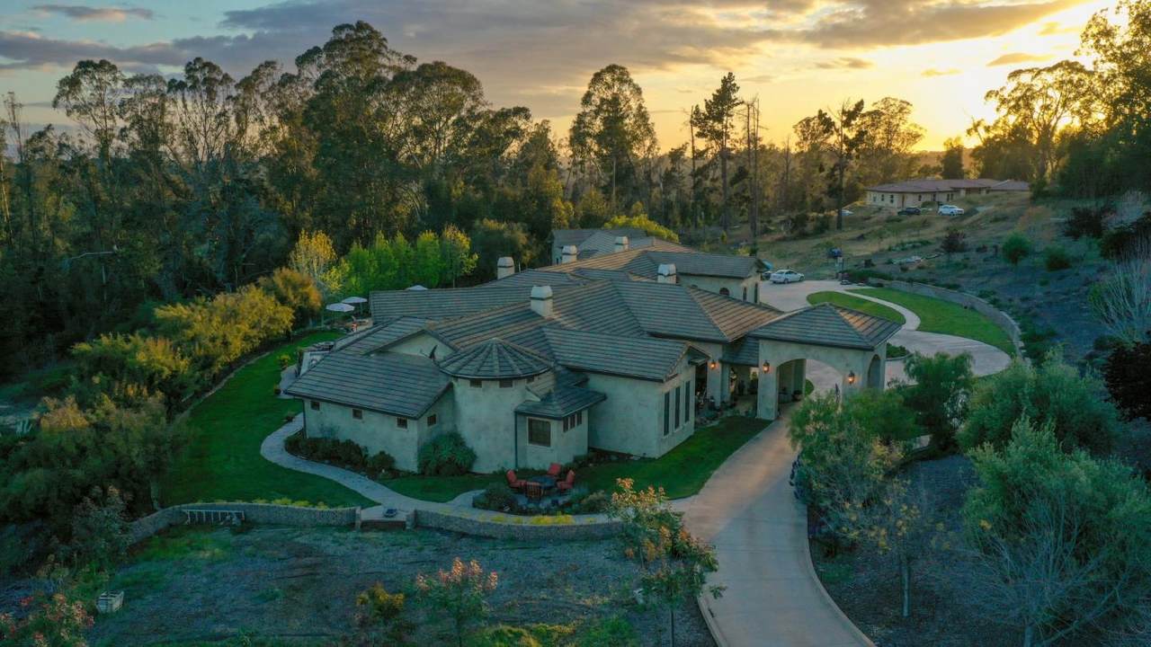 8654 Carolines Ridge Road - Photo 1