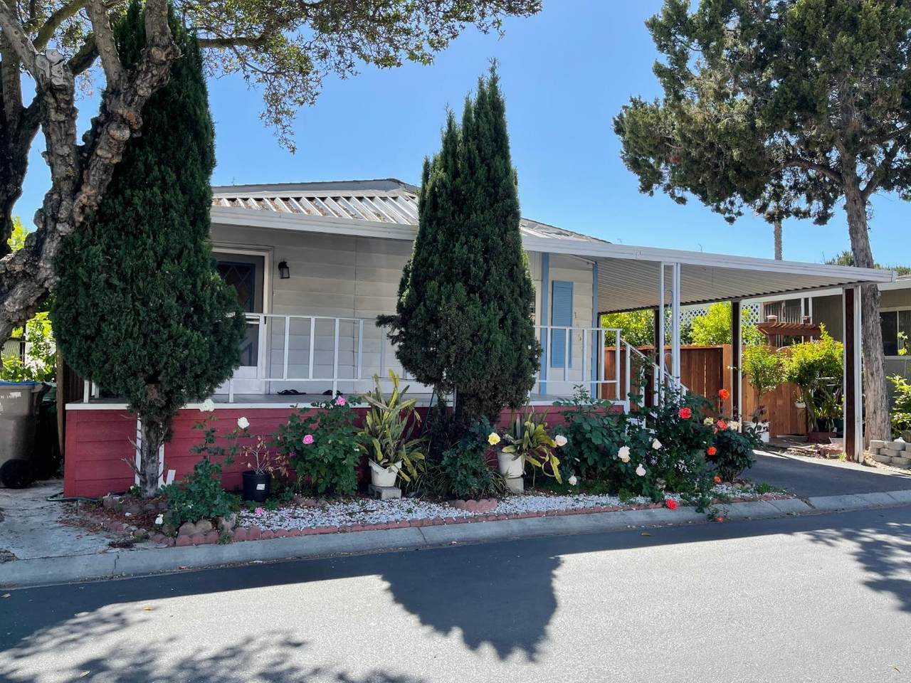1469 Sunbeam Circle - Photo 1