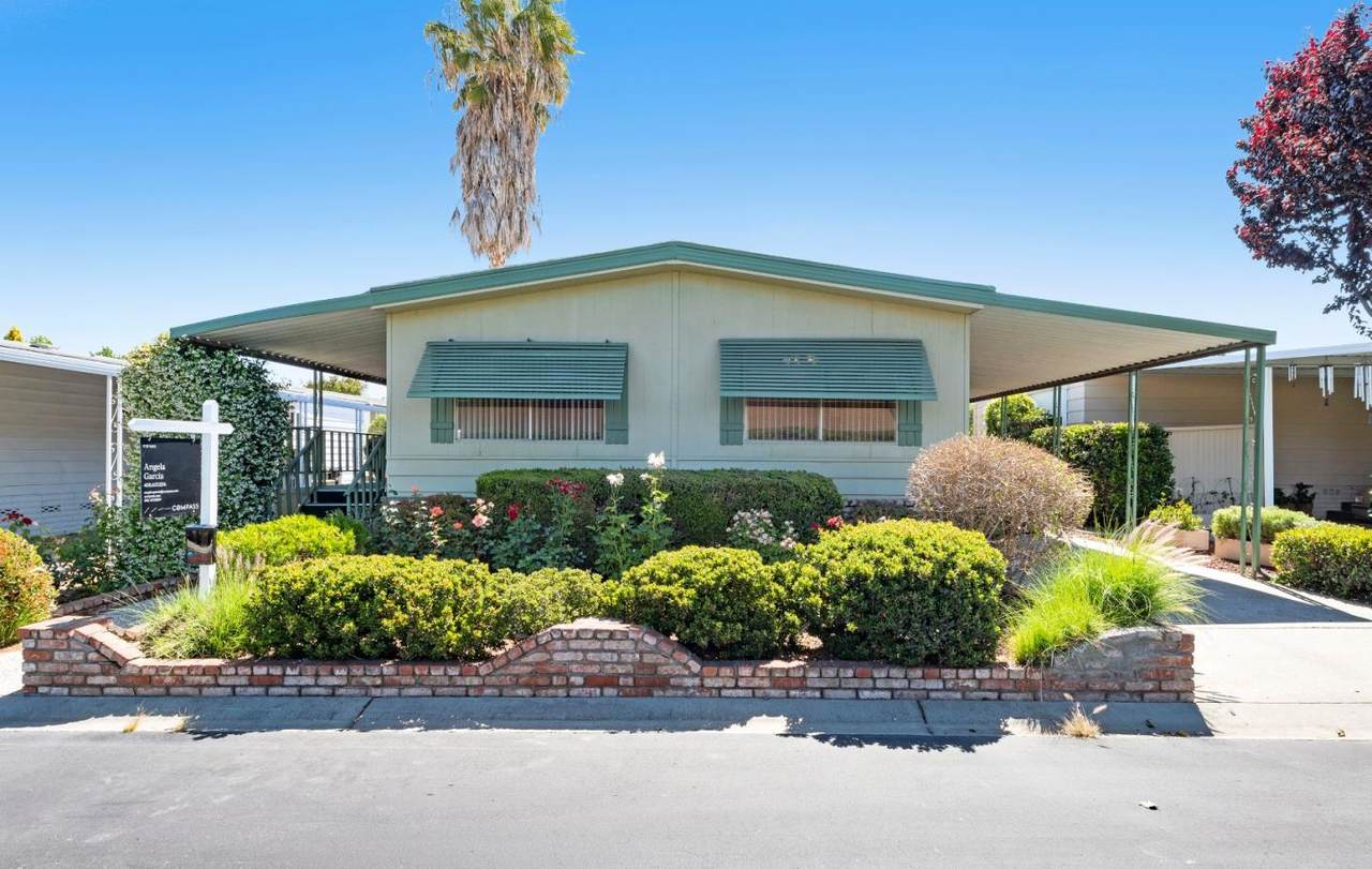 144E Quail Hollow Drive - Photo 1