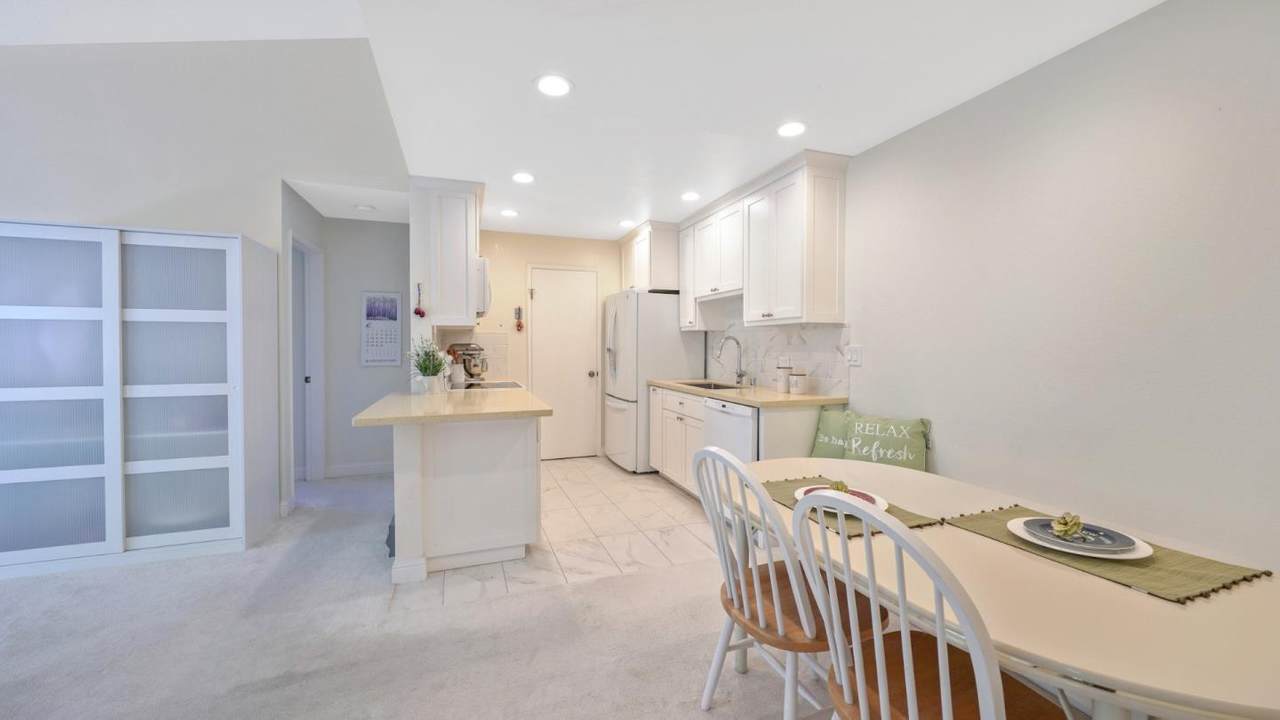 845 Woodside Way - Photo 1
