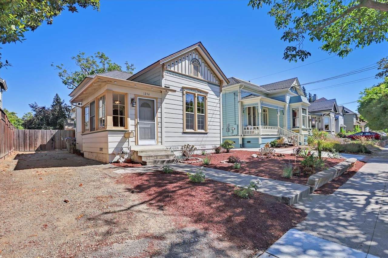1256 Magnolia Avenue - Photo 1