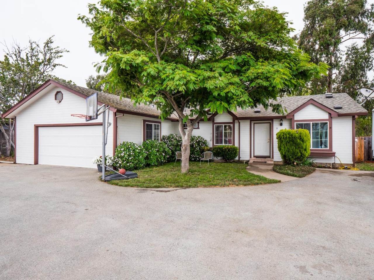 9 Dick Phelps Road - Photo 1