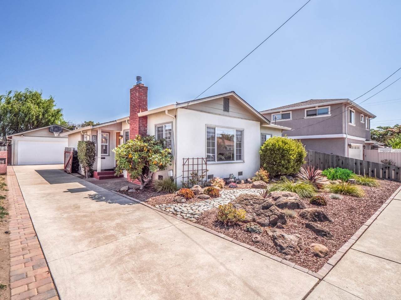 708 Oregon Street - Photo 1