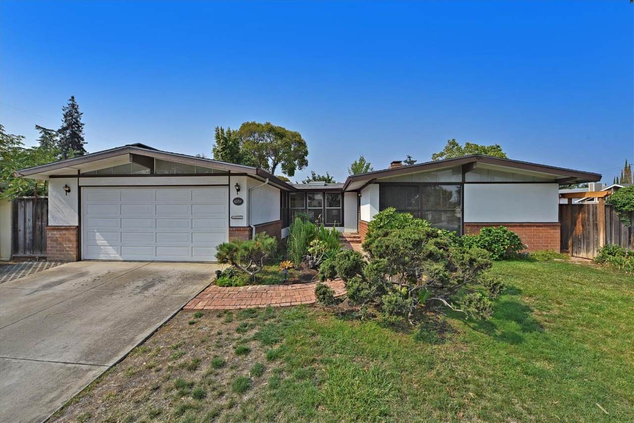 10711 Wunderlich Drive - Photo 1
