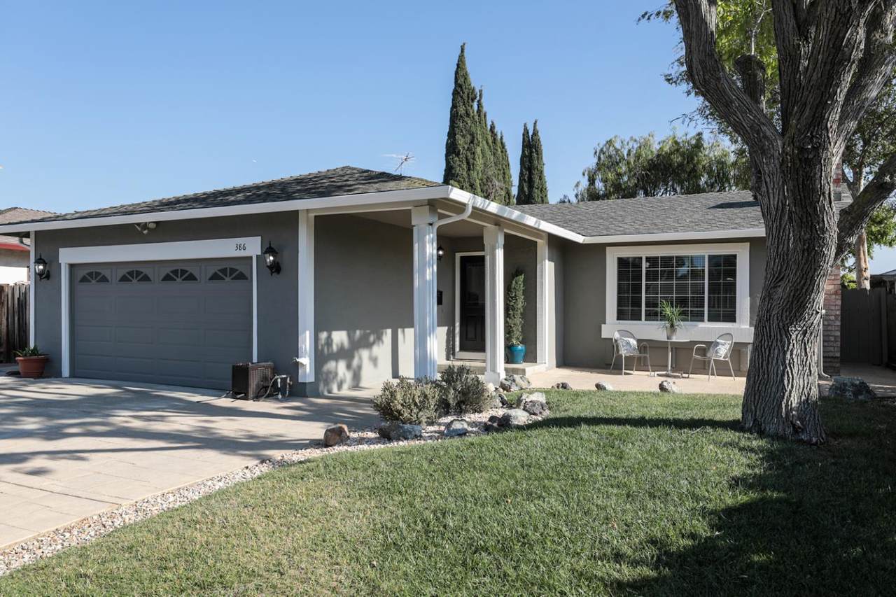 386 Grandpark Circle - Photo 1