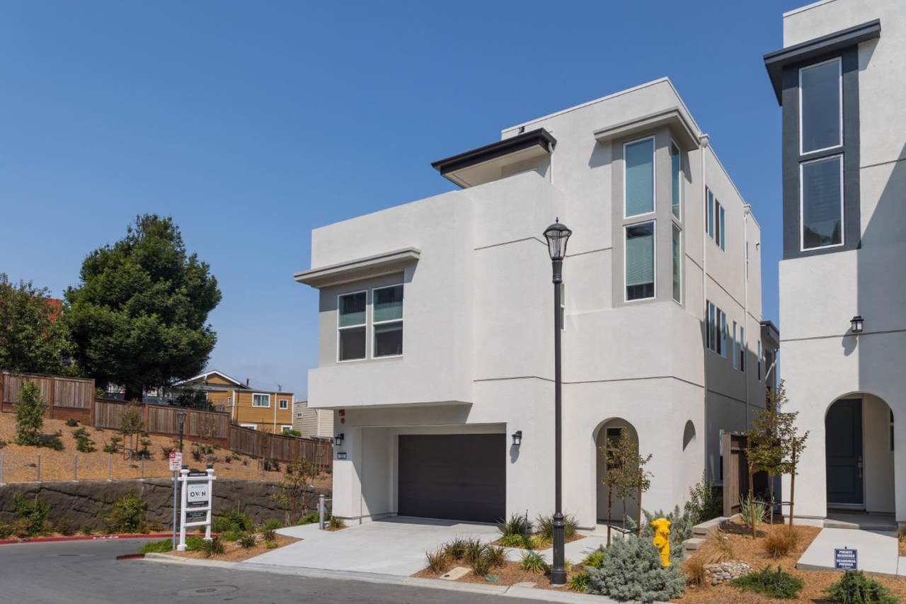 220 Sage Street - Photo 1