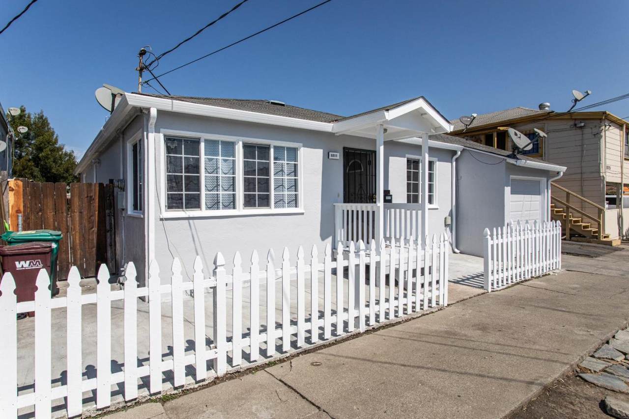 1011 85th Avenue - Photo 1
