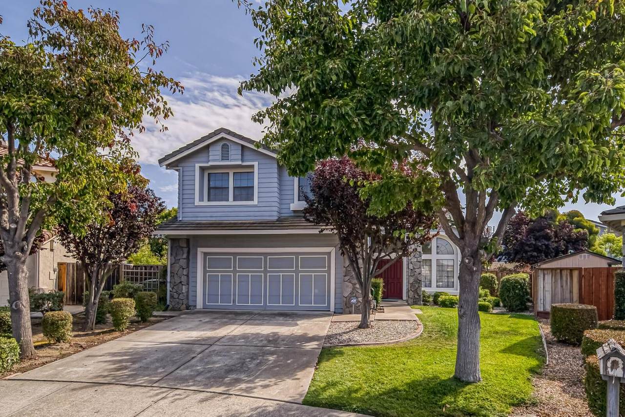 32517 Malibu Court - Photo 1