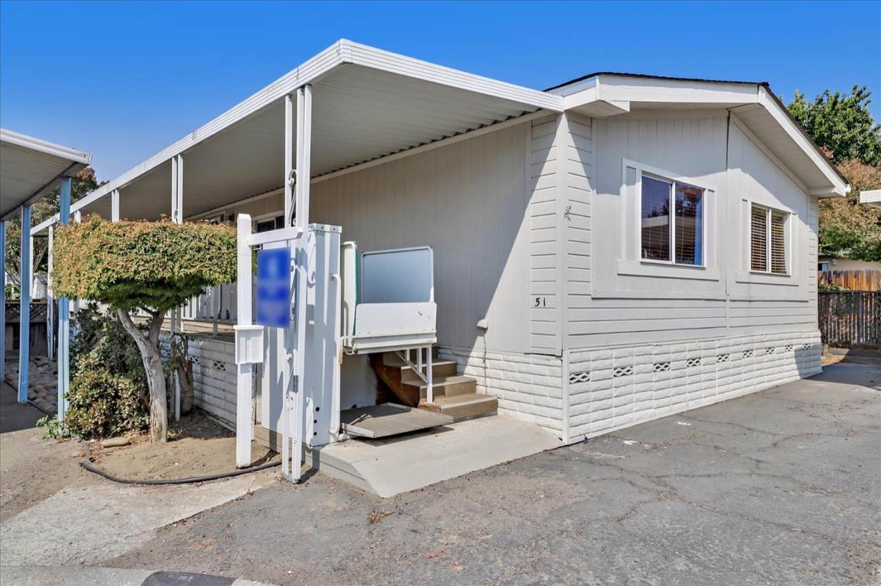 575 San Pedro Avenue - Photo 1