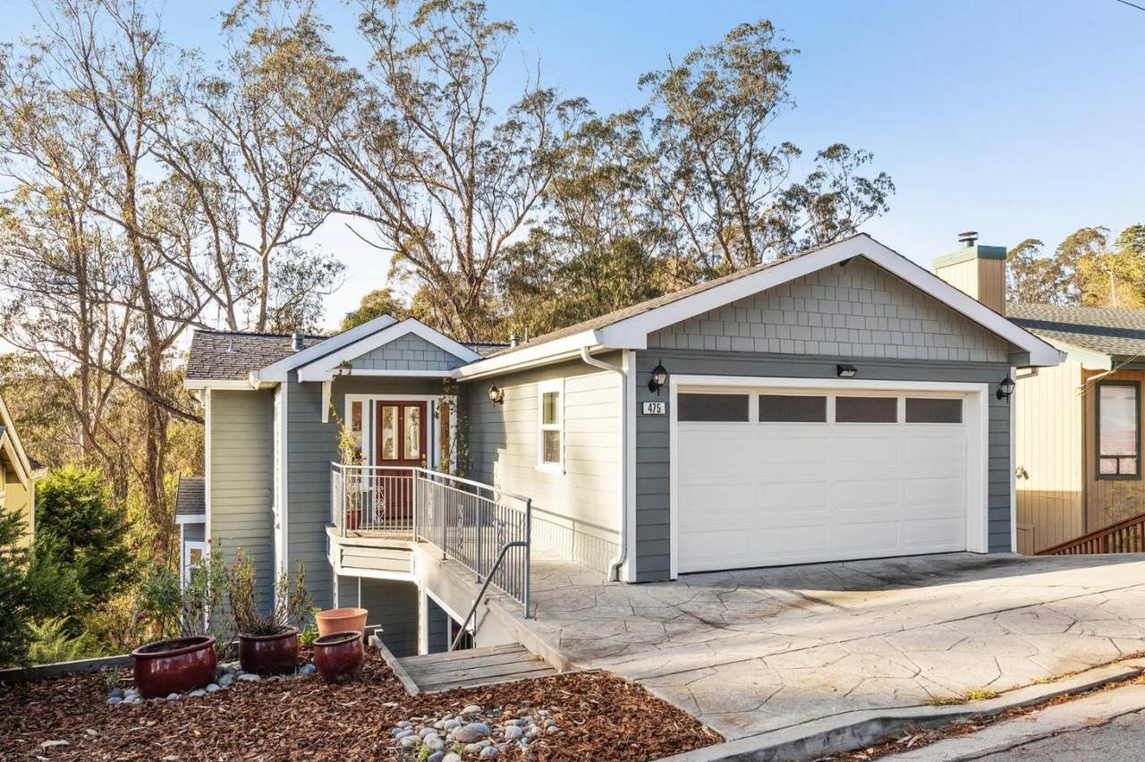 475 El Granada Boulevard - Photo 1
