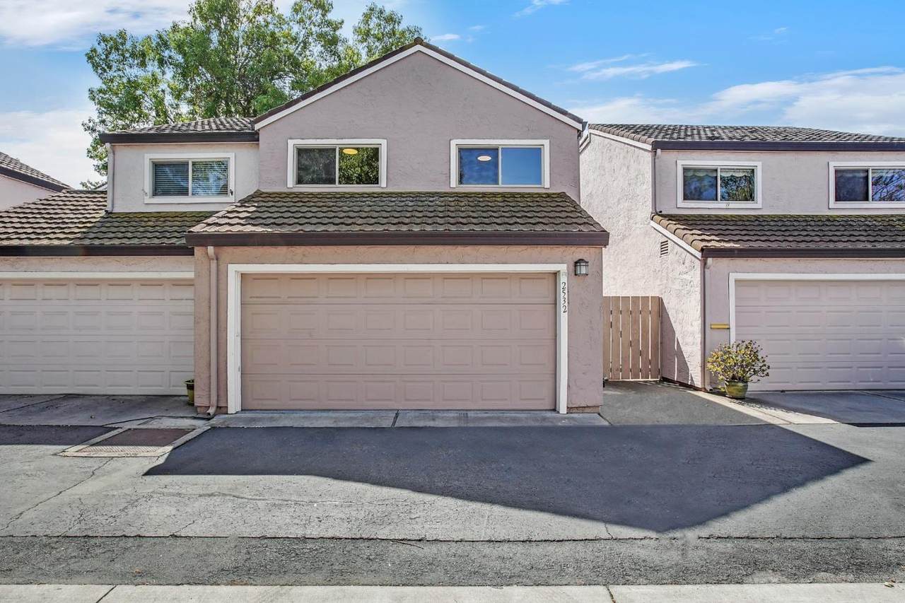 2532 Wickham Place - Photo 1