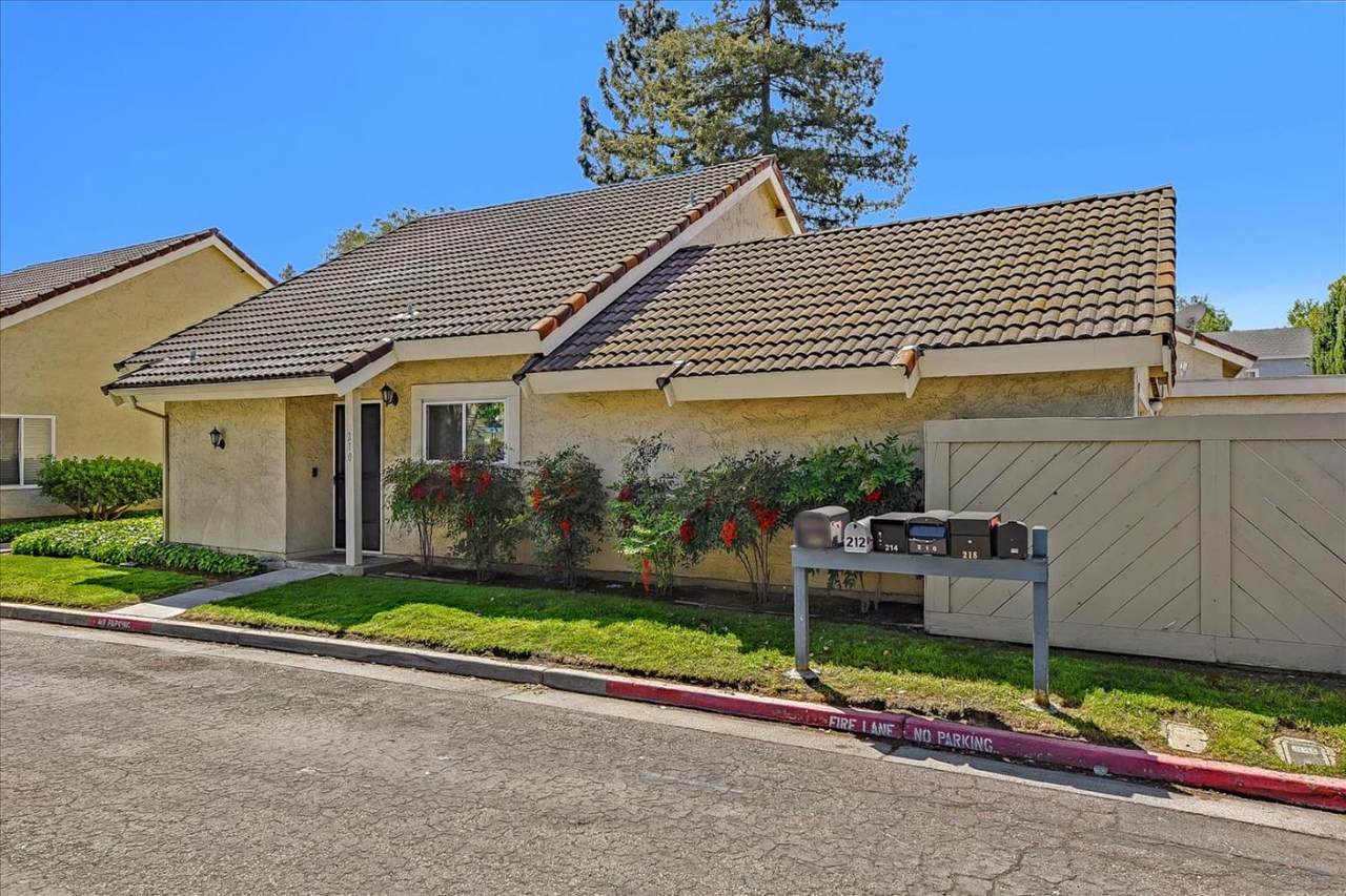 210 Truckee Lane - Photo 1