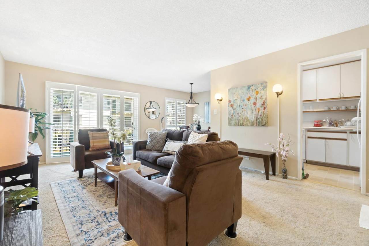 819 Humboldt Street - Photo 1