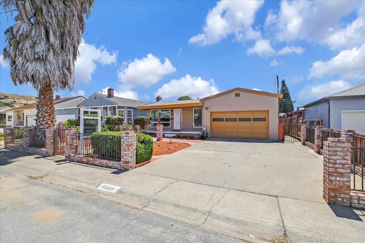 3320 Golf Drive - Photo 1
