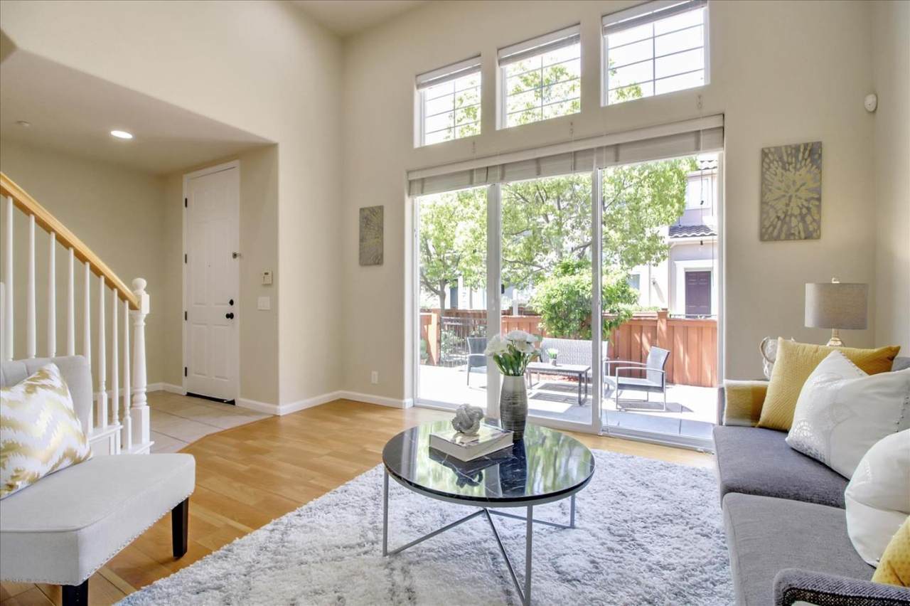 245 Vista Roma Way - Photo 1