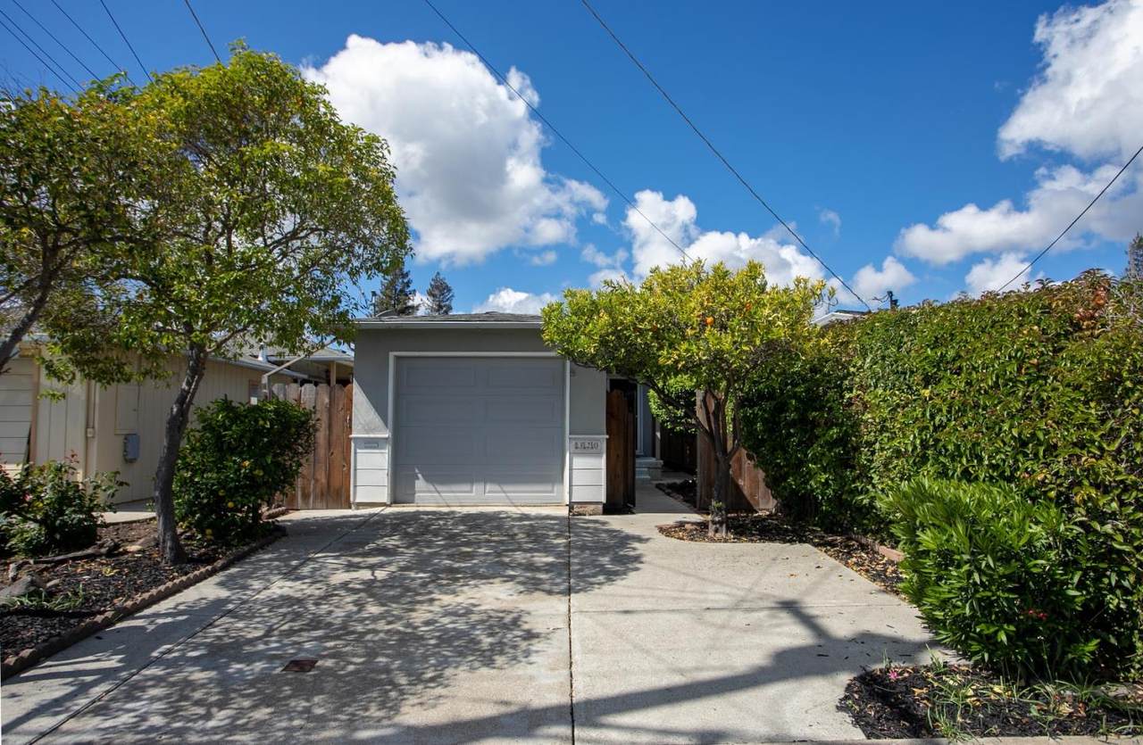 320 Topaz Street - Photo 1