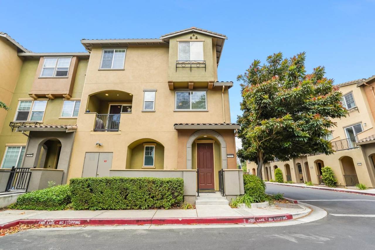 632 Almaden Walk Loop - Photo 1