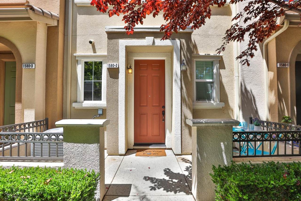1580 Shore Place - Photo 1