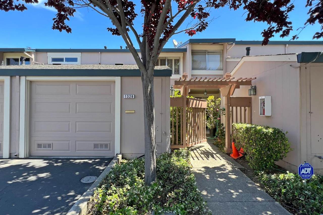 1328 Merrivale West Square - Photo 1