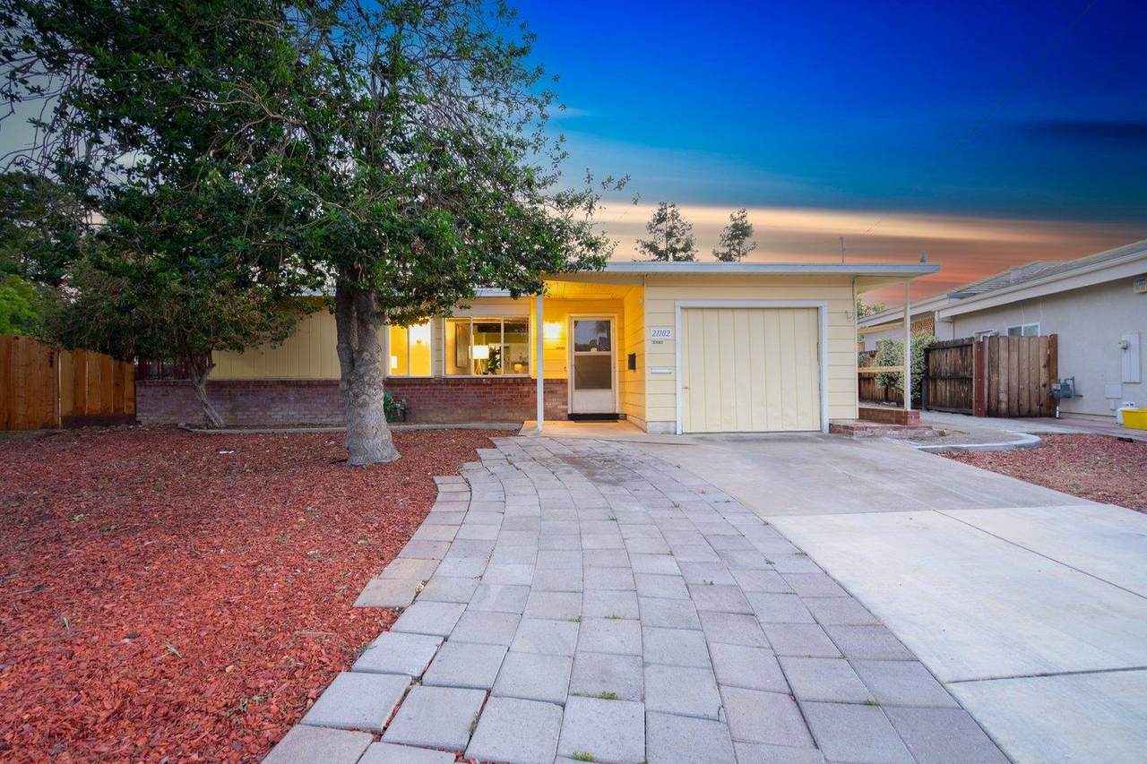 21102 Lavina Court - Photo 1