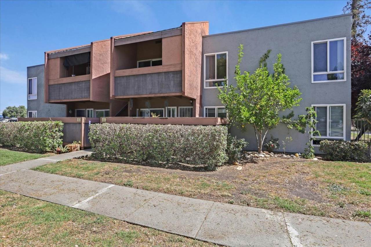 408 Dempsey Road - Photo 1