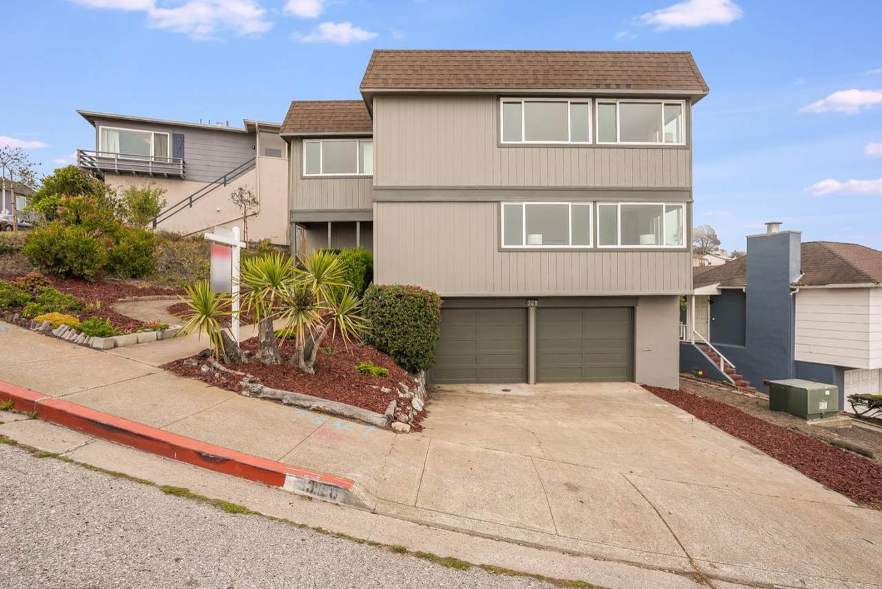 328 Coral Ridge Drive - Photo 1