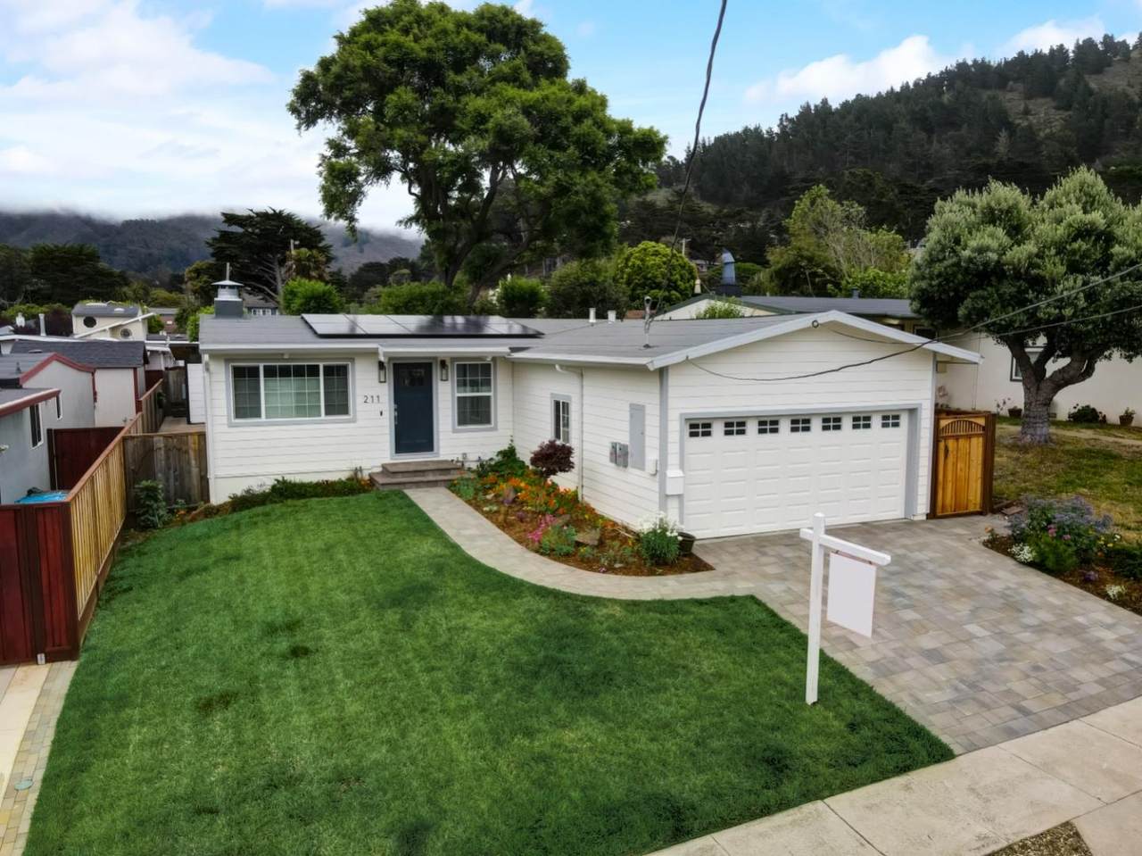 211 Lauren Avenue - Photo 1