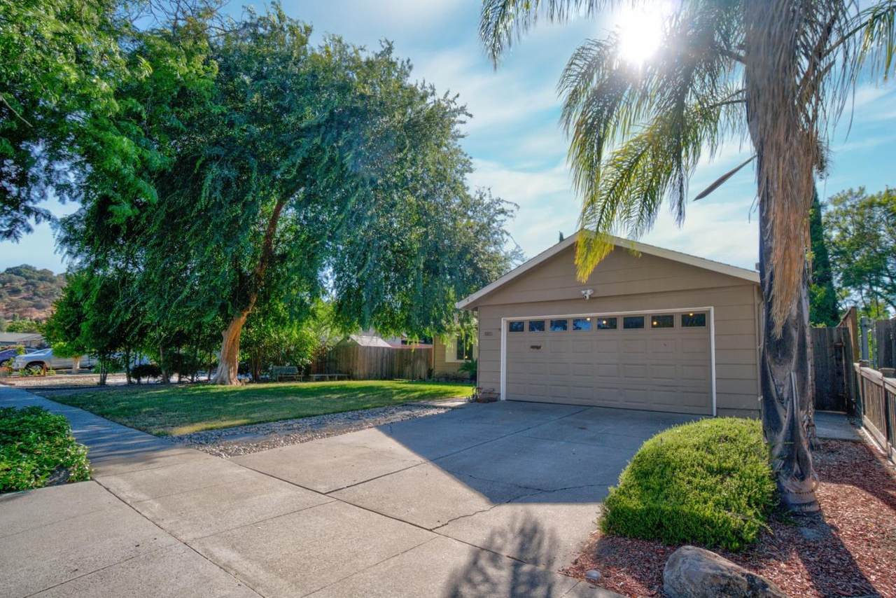 5921 Cabral Avenue - Photo 1