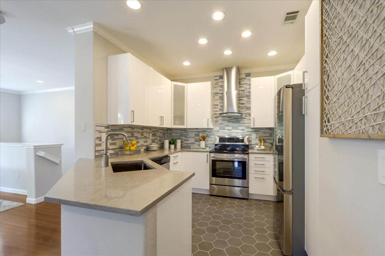 848 Monarch Circle - Photo 1