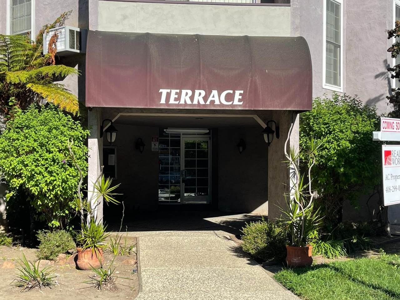 1699 Laguna Street - Photo 1