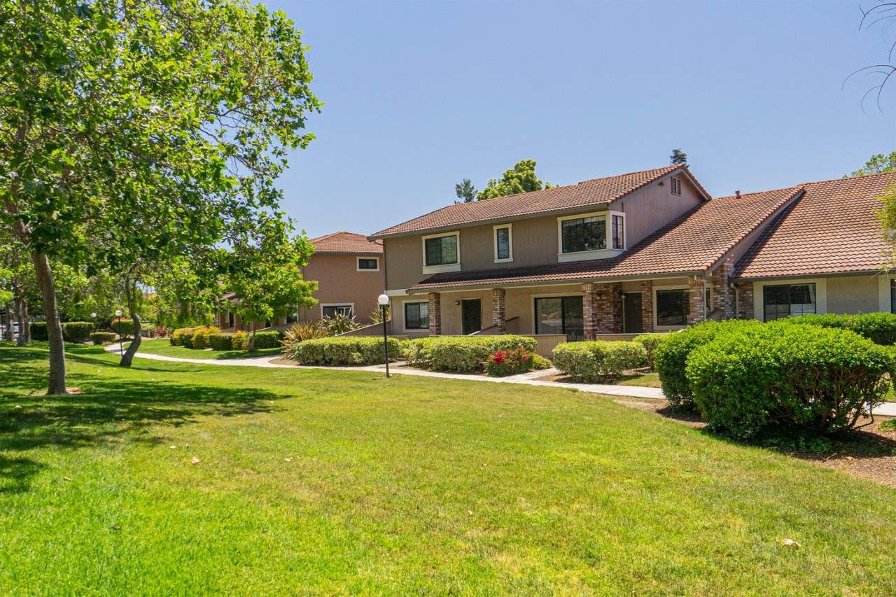 2604 Great Arbor Way - Photo 1