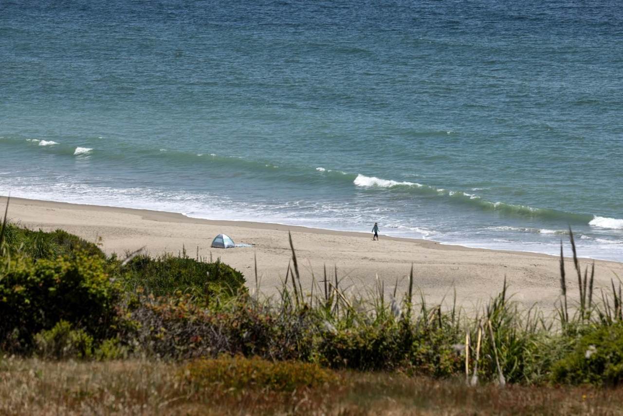 60 Seascape Resort Drive - Photo 1