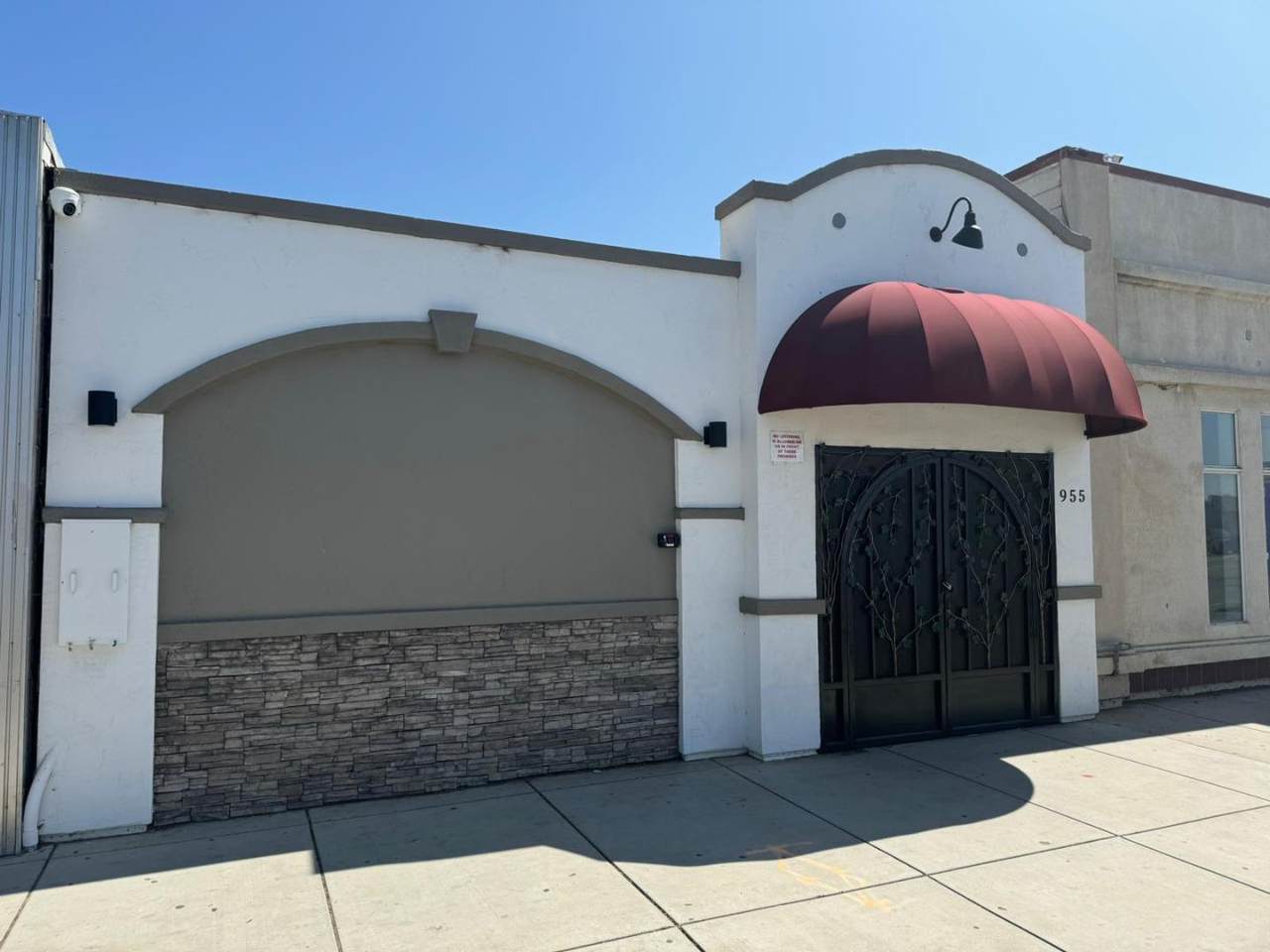 955 Front Street - Photo 1