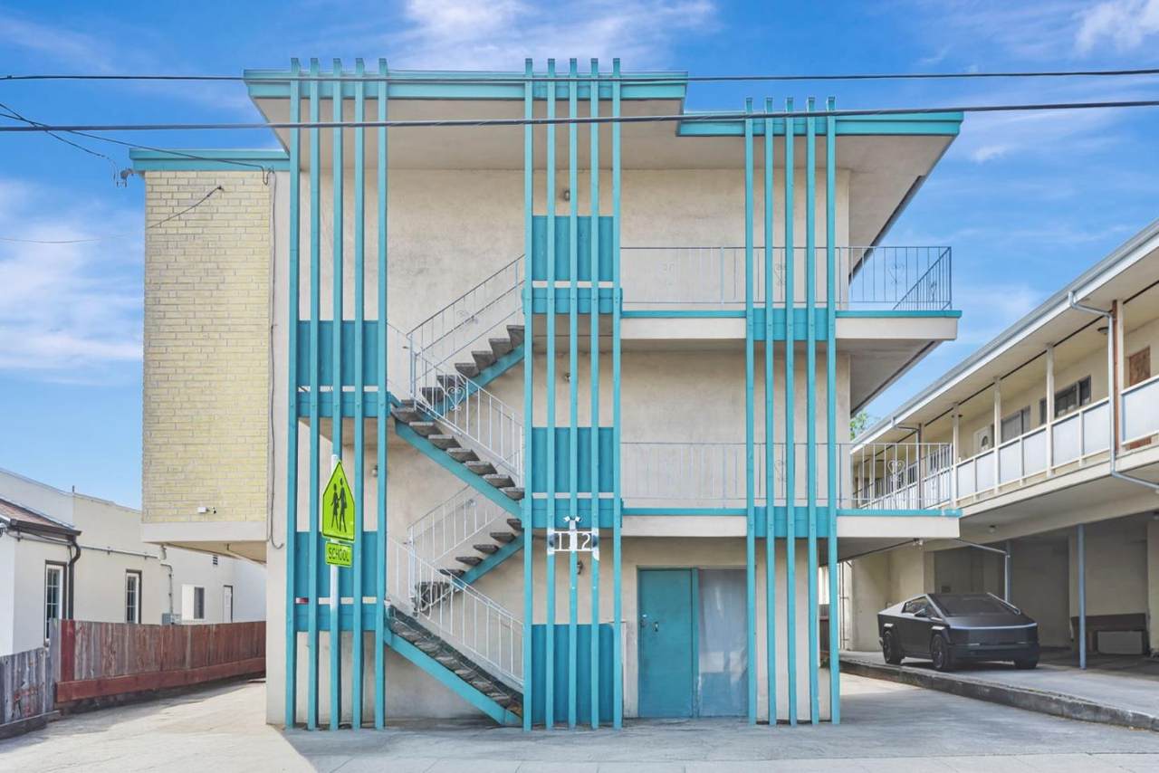 132 Santa Helena Avenue - Photo 1
