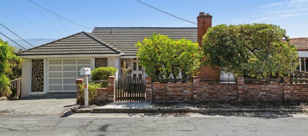 10741 Ridgeview Avenue - Photo 1