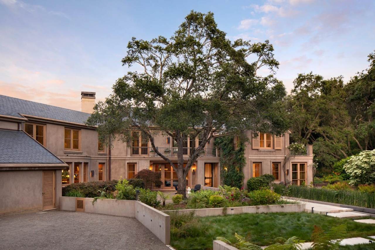 211 Winding Way - Photo 1