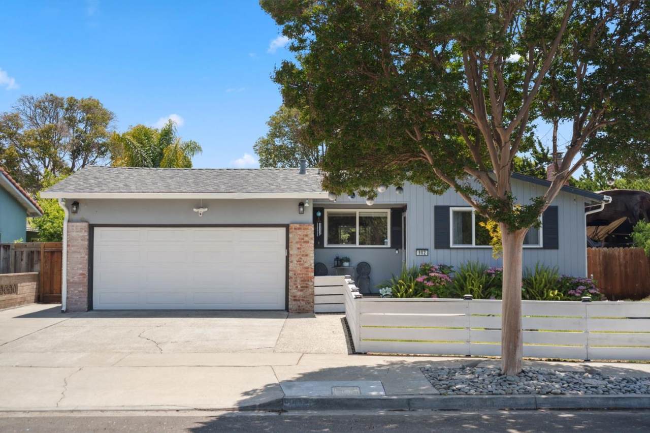 902 Coachella Avenue - Photo 1