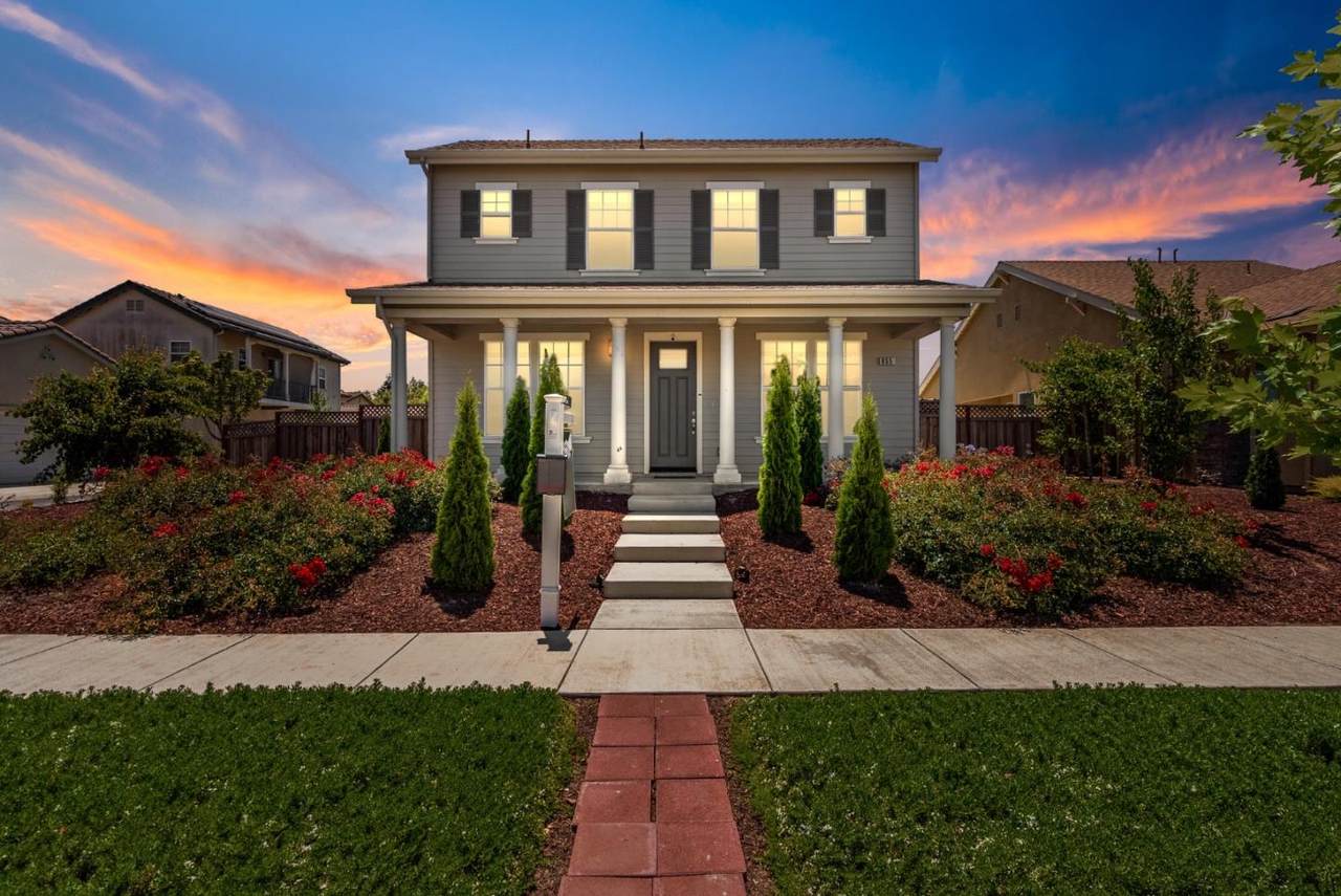 655 Lewis Street - Photo 1