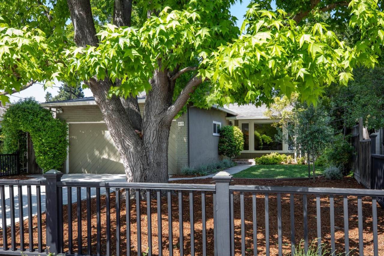 819 Laurel Avenue - Photo 1