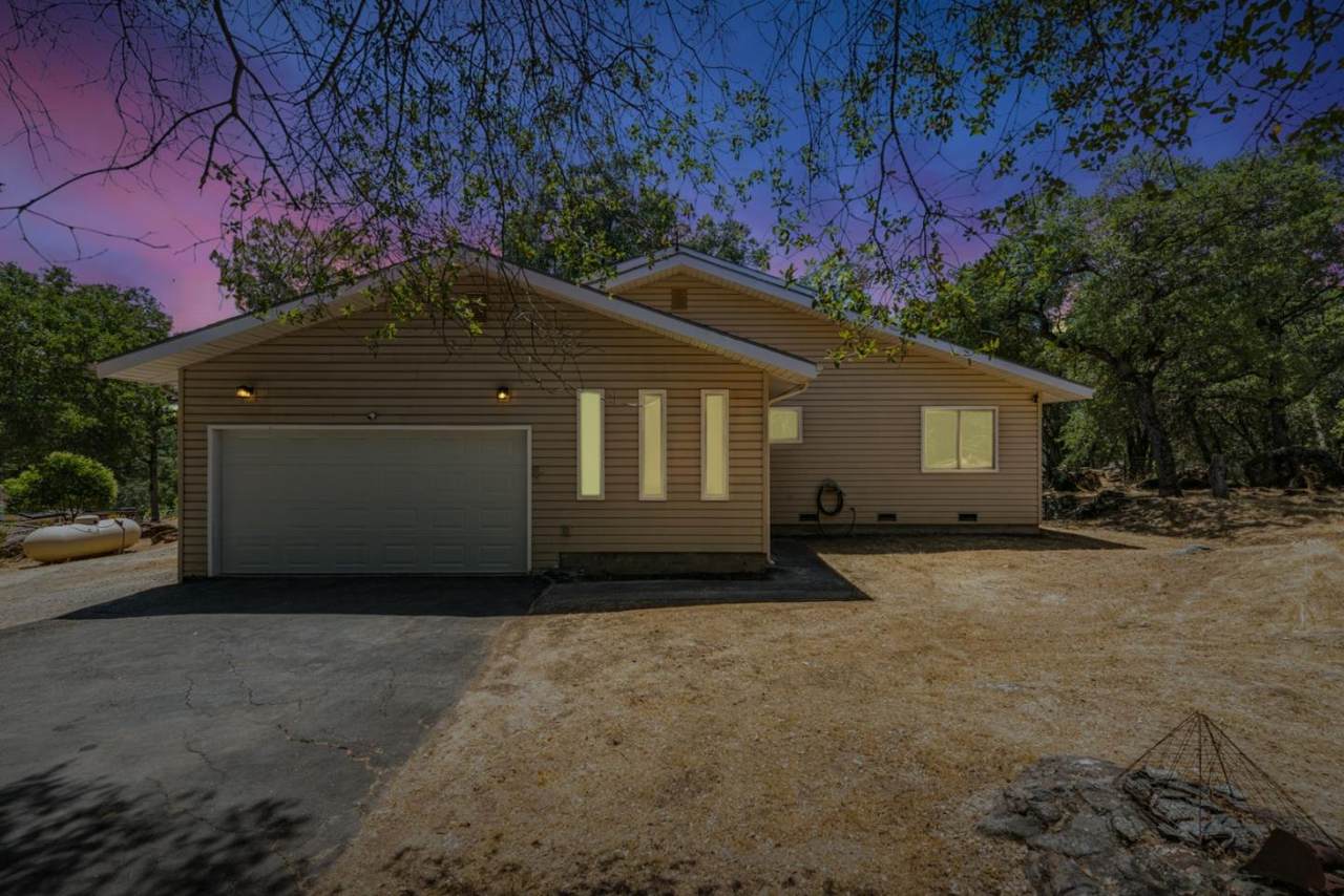 3748 Baldwin Drive - Photo 1