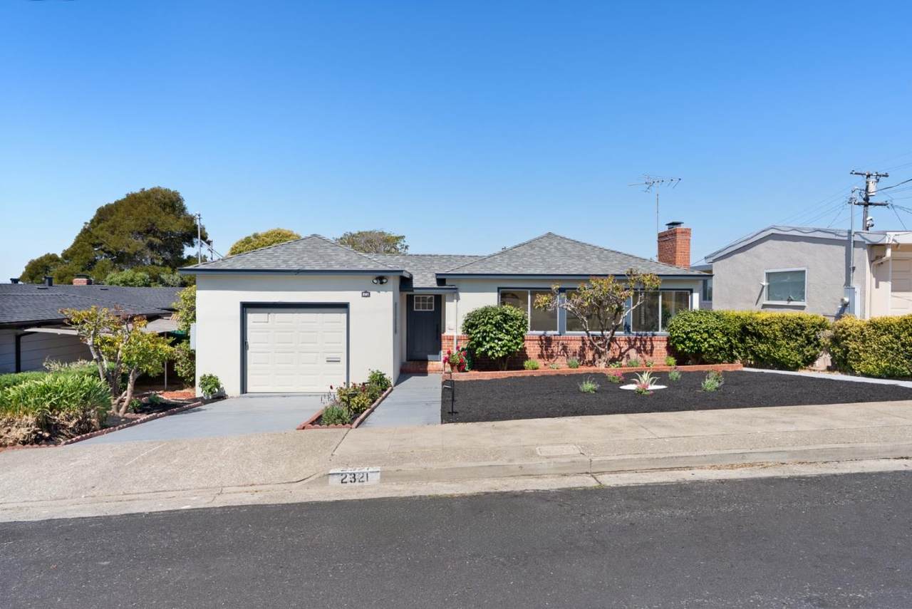 2321 Gloria Street - Photo 1
