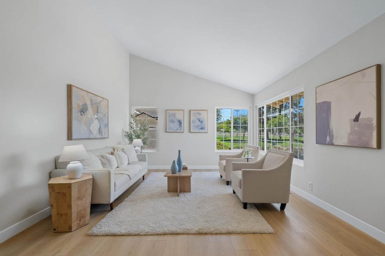 466 Prada Drive - Photo 1