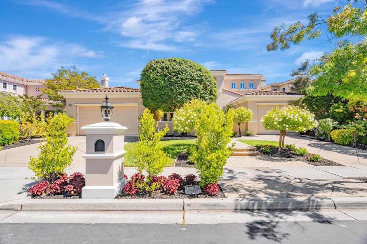 5978 Gleneagles Circle - Photo 1