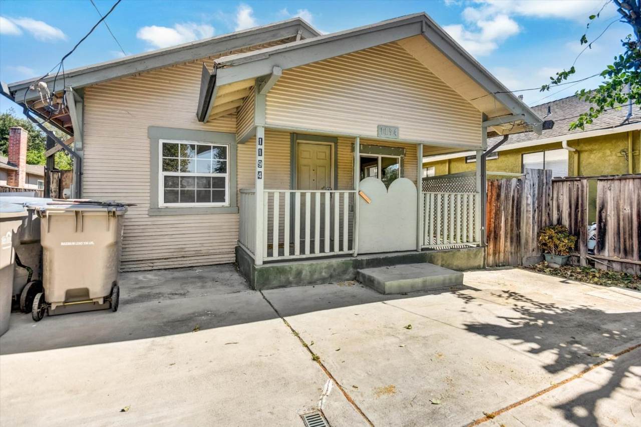 1194 Sherwood Avenue - Photo 1