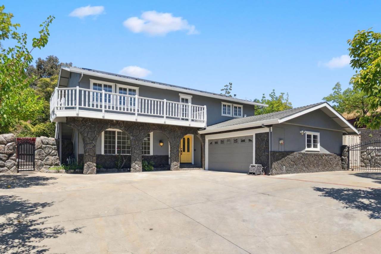 3532 Boeger Lane - Photo 1