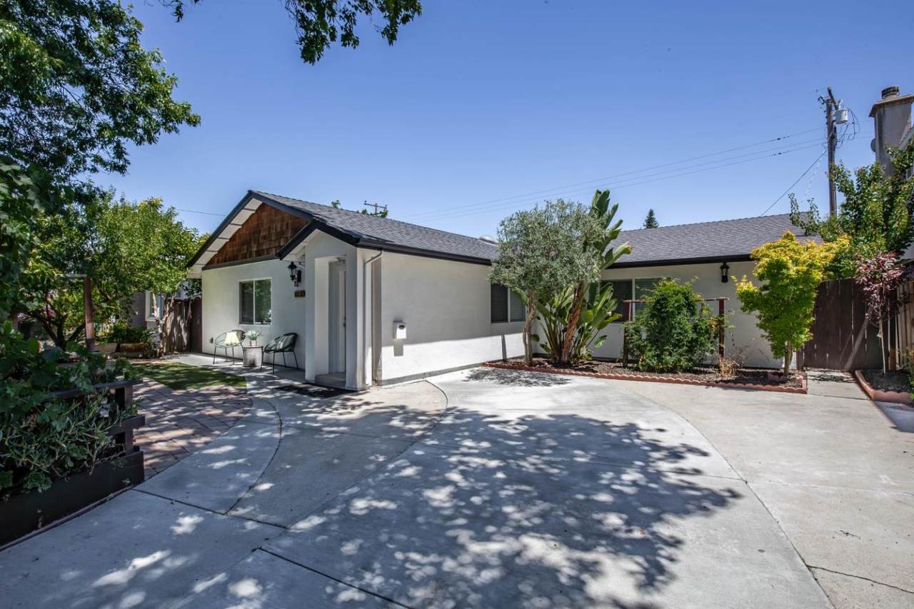 10250 Calvert Drive - Photo 1