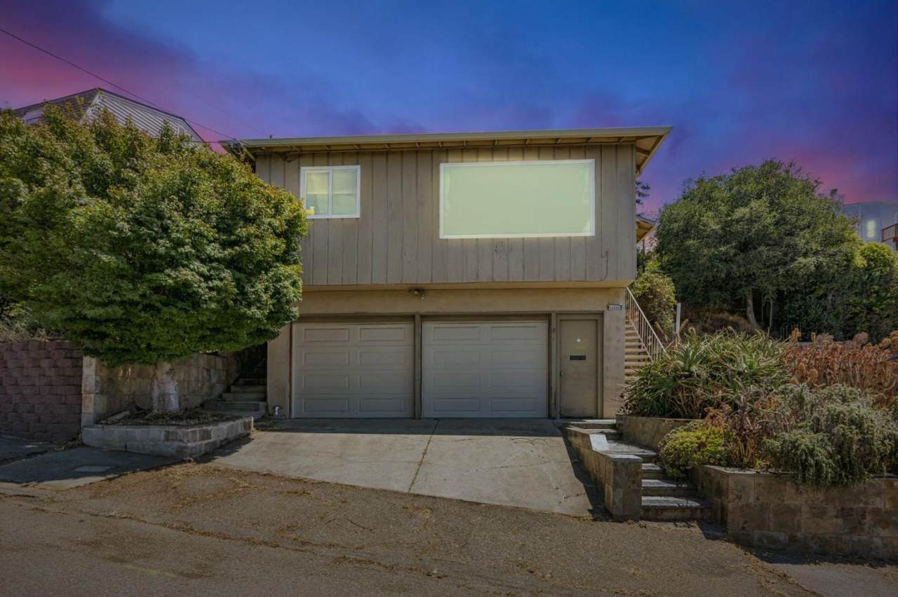 16668 Winding Boulevard - Photo 1